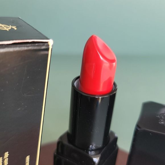 ILLAMASQUA Antimatter Lipstick - Midnight - Small Knick - Picture 5 of 16